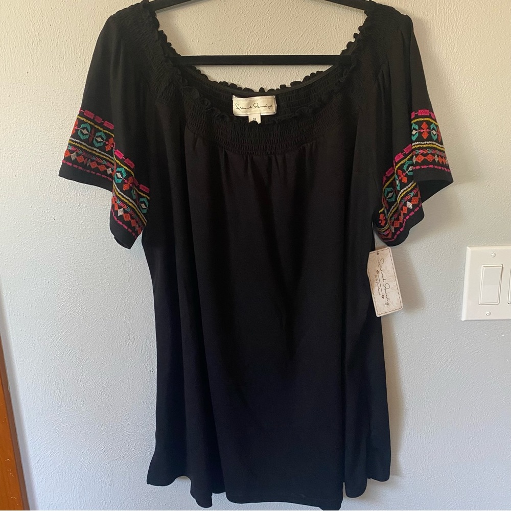French Laundry Women’s Plus Size Cotton Top Size 3X NWT Jet Black w/ Emb…
